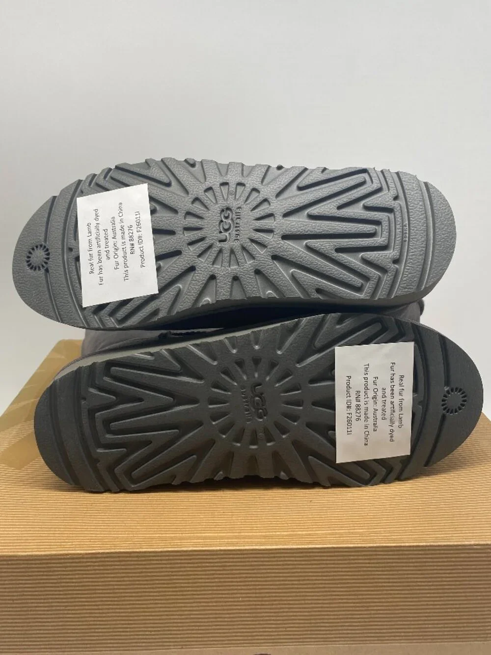 UGG KIDS CLASSIC BOOTS GREY US KIDS SIZE 5
